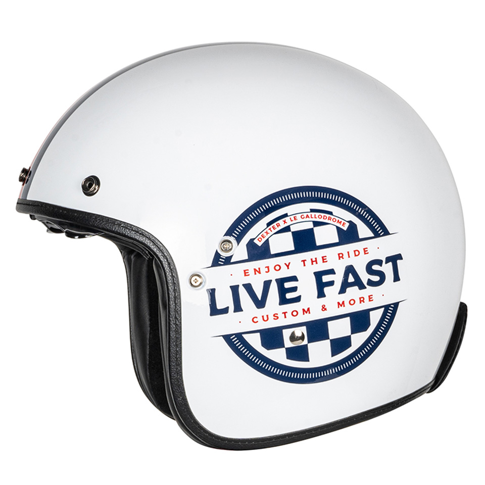 LIVE FAST